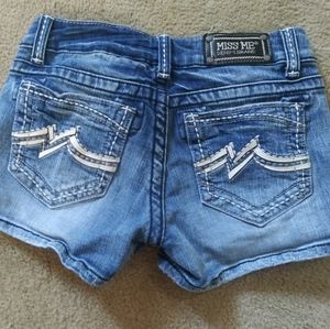 Miss me jean shorts size 27